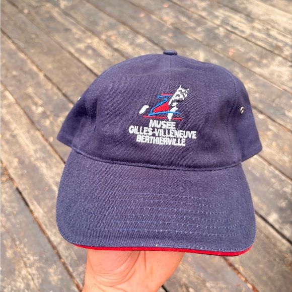 Vintage MUSÉE GILLES VILLENEUVE formula 1 hat - Picture 1 of 6